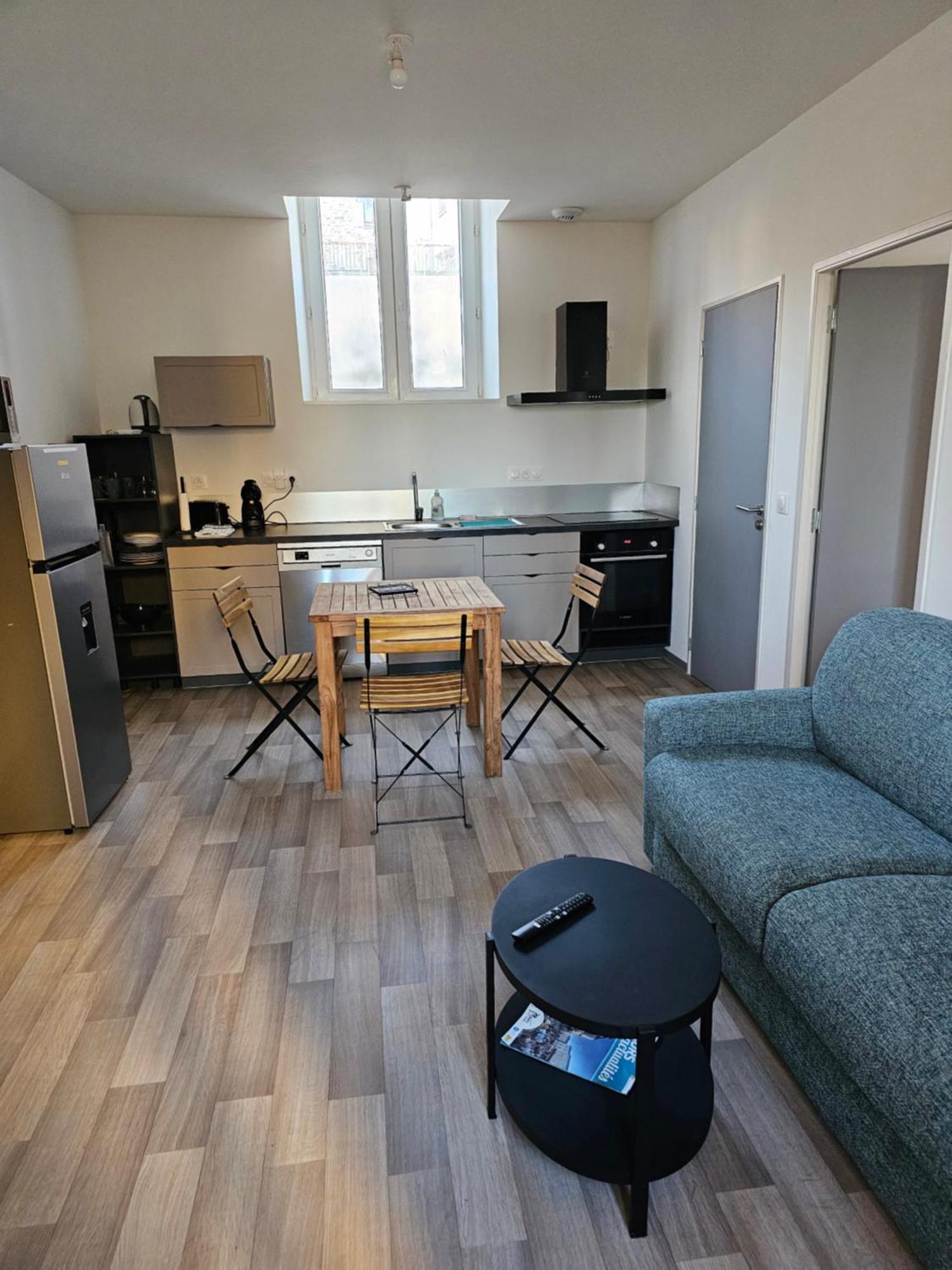 Apartment Centre